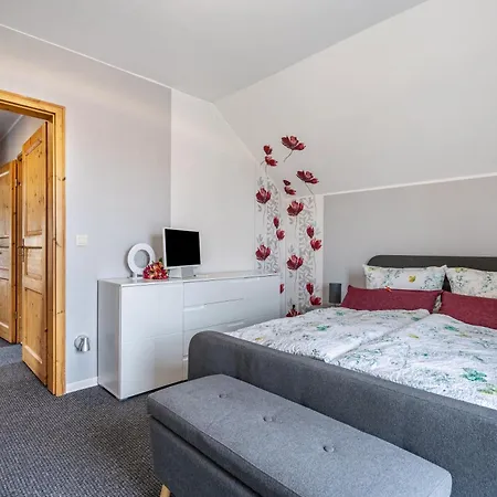 Omatina Apartment *